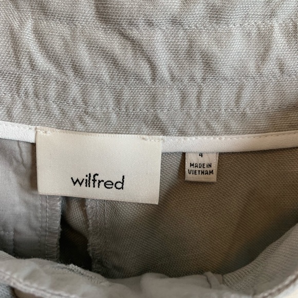 Aritzia/Wilfred grey linen shorts - Picture 3 of 3